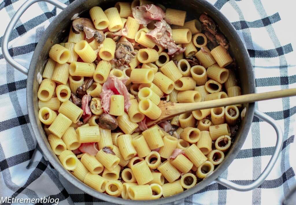 Creamy Mushroom Rigatoni